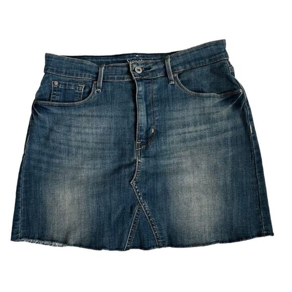 Levis Signature High Rise Denim Skirt Boho Distressed SZ 6 - Picture 1 of 12